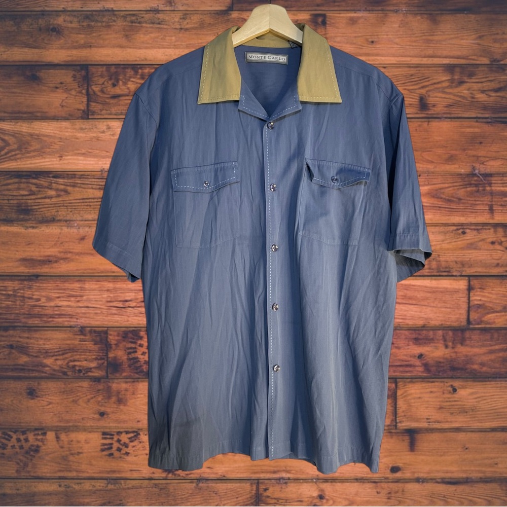 5 for $25🔥Medium (38/40) Embroidered Blue Button Front Shirt